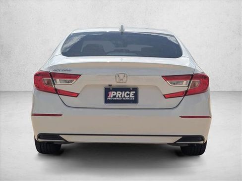 Used 2018 Honda Accord LX image 6