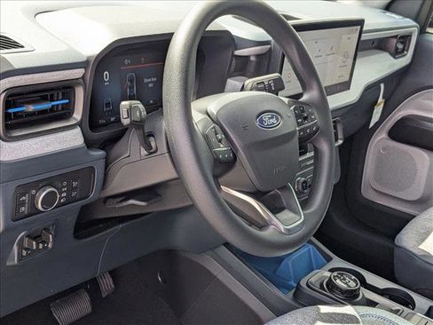 New 2026 Ford Maverick XLT image 3