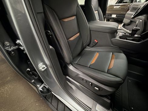 New 2026 GMC Sierra 1500 AT4 w/ AT4 Premium Package image 29