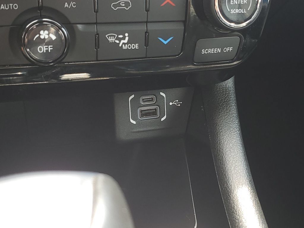 Certified 2026 Jeep Compass Limited w/ Mopar All Weather Package AWD/4WD image 30