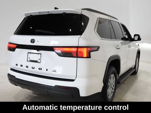 Used 2023 Toyota Sequoia SR5 AWD/4WD image 4