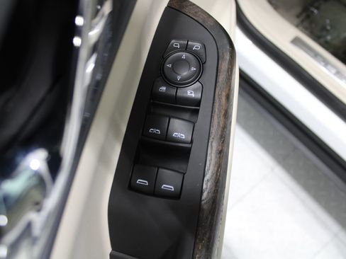 Used 2023 GMC Acadia Denali AWD/4WD image 49