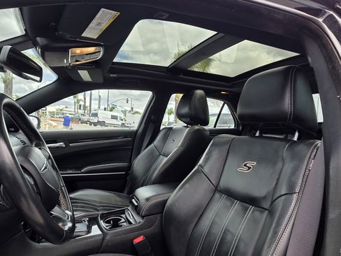 Certified 2022 Chrysler 300 S RWD image 19