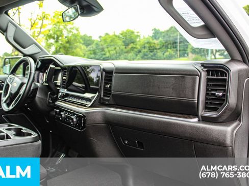 Used 2025 Chevrolet Silverado 1500 LT RWD image 22