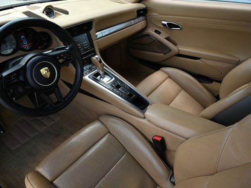 Used 2013 Porsche 911 Carrera 4S AWD/4WD image 12