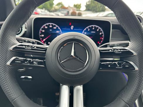 New 2026 Mercedes-Benz GLC 300 4MATIC image 23