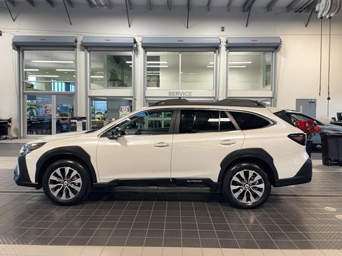 Used 2024 Subaru Outback Limited AWD/4WD image 4