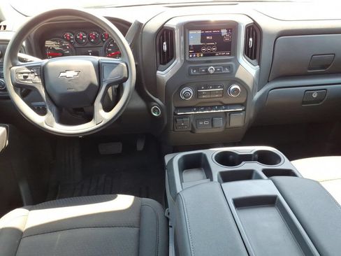 Used 2025 Chevrolet Silverado 2500 W/T w/ WT Convenience Package AWD/4WD image 15