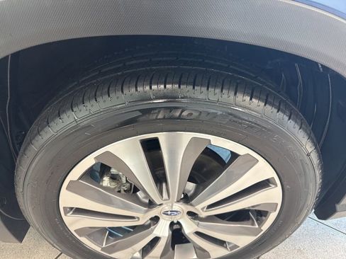 Used 2022 Subaru Ascent Limited w/ Technology Package AWD/4WD image 23