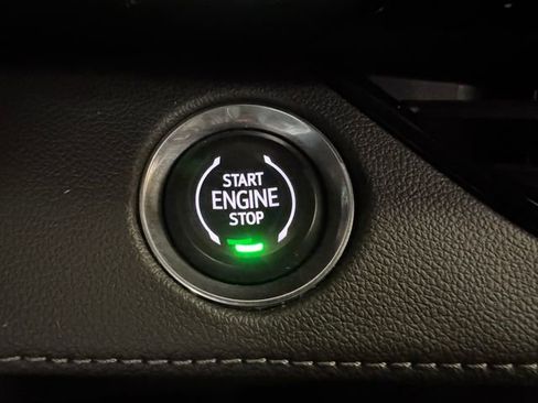 Used 2025 Buick Enclave Sport Touring image 12