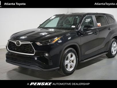 Used 2024 Toyota Highlander LE