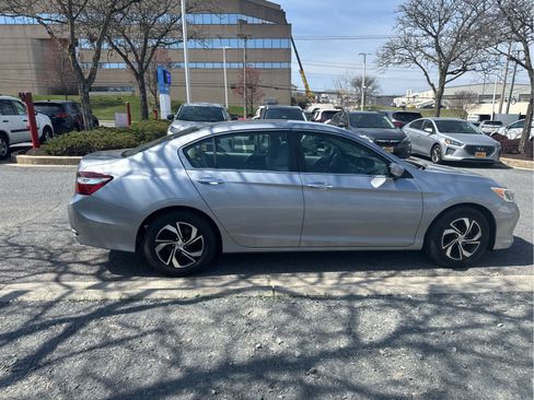 Used 2016 Honda Accord LX image 2