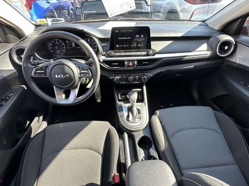 Certified 2023 Kia Forte LXS image 12