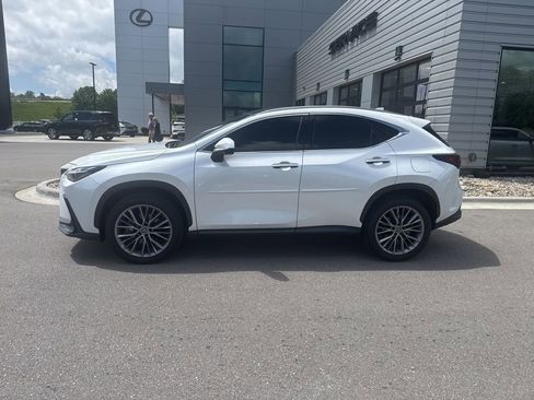 Used 2023 Lexus NX 350 AWD w/ Vision Package image 5
