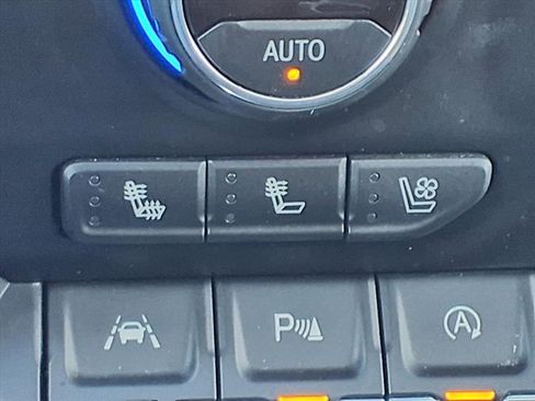 Used 2021 Chevrolet Silverado 1500 High Country w/ Technology Package image 22