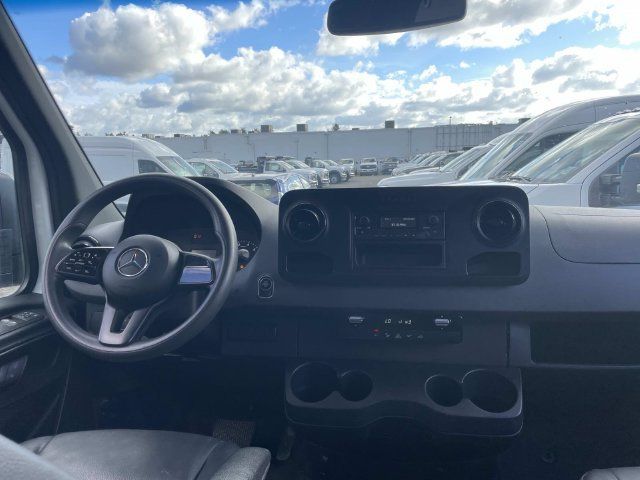Used 2023 Mercedes-Benz Sprinter 1500 image 19