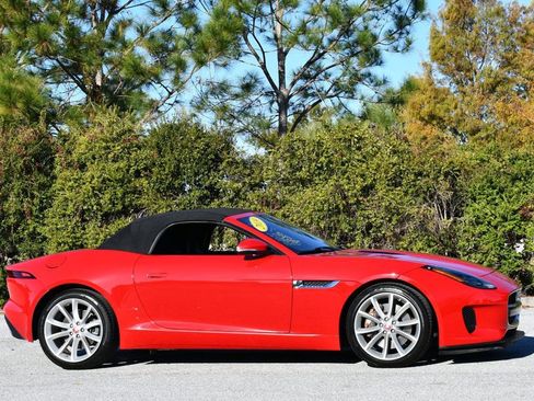 Used 2019 Jaguar F-TYPE Convertible image 42