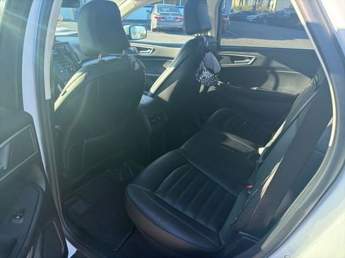 Used 2022 Ford Edge SEL image 26