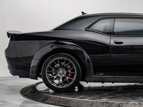 Used 2022 Dodge Challenger SRT Hellcat RWD image 27