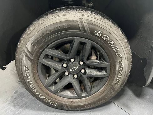 Used 2019 Chevrolet Silverado 1500 Custom Trail Boss w/ Custom Convenience Package image 12