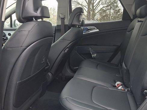 New 2026 Kia Sportage EX w/ EX Panorama Roof Package FWD image 6