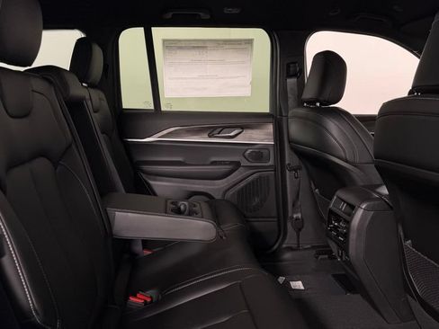 New 2026 Jeep Grand Cherokee Limited AWD/4WD image 30
