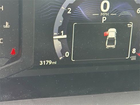 Used 2025 Toyota Tacoma SR5 w/ SR5 Upgrade Package image 9