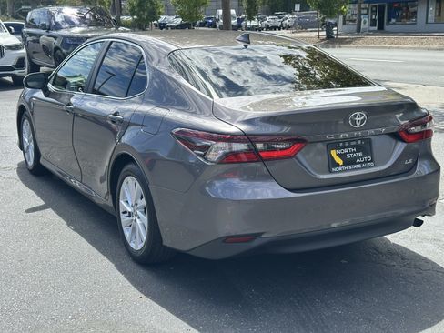 Used 2023 Toyota Camry LE FWD image 11