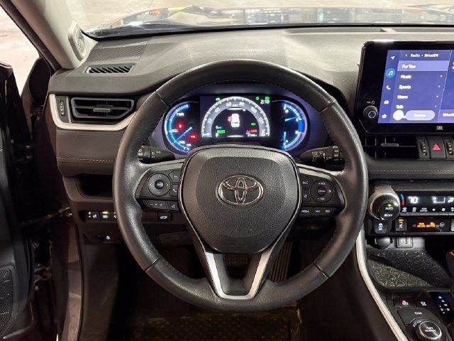Used 2023 Toyota RAV4 XLE Premium AWD/4WD image 22