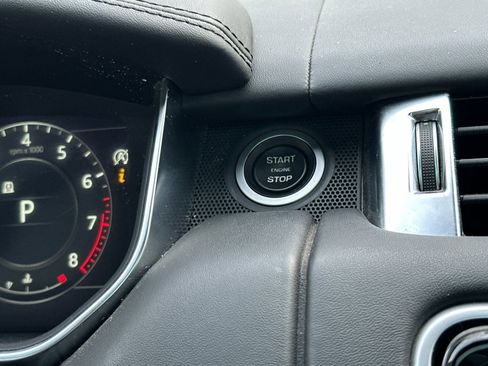 Used 2018 Land Rover Range Rover Sport HSE Dynamic image 23