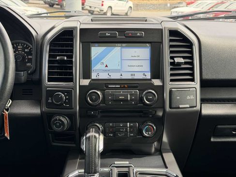 Used 2018 Ford F150 XLT w/ Equipment Group 302A Luxury AWD/4WD image 24