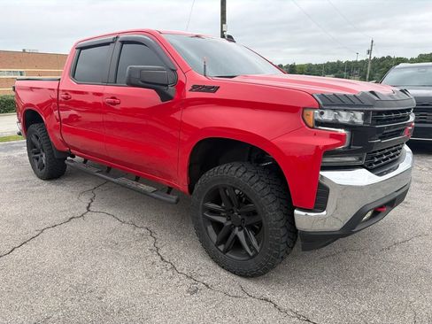 Used 2021 Chevrolet Silverado 1500 LT AWD/4WD image 2