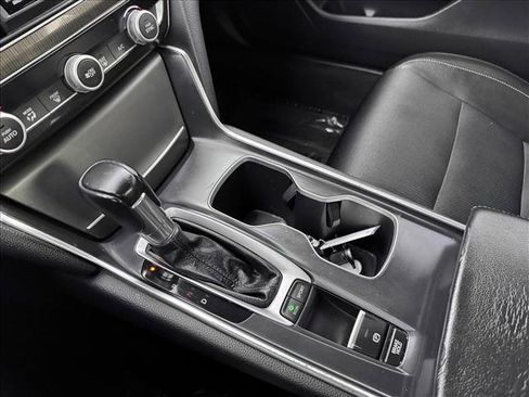 Used 2018 Honda Accord Sport image 16