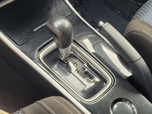 Used 2018 Mitsubishi Outlander SE image 26