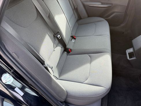 Used 2025 Kia K4 LXS image 40