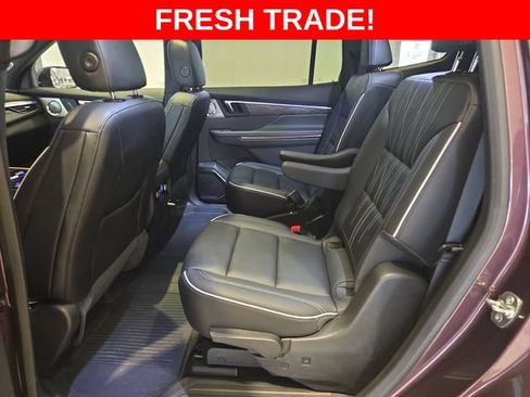 Used 2025 Buick Enclave Avenir w/ Super Cruise Package AWD/4WD image 25