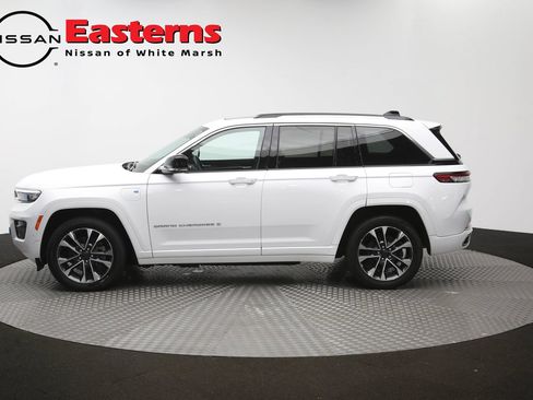 Used 2023 Jeep Grand Cherokee Overland w/ Advanced Protech Group III AWD/4WD image 64