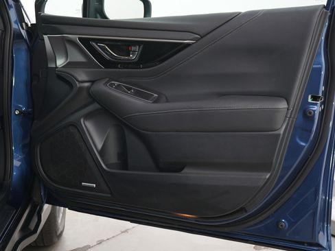 Used 2022 Subaru Outback Limited image 11