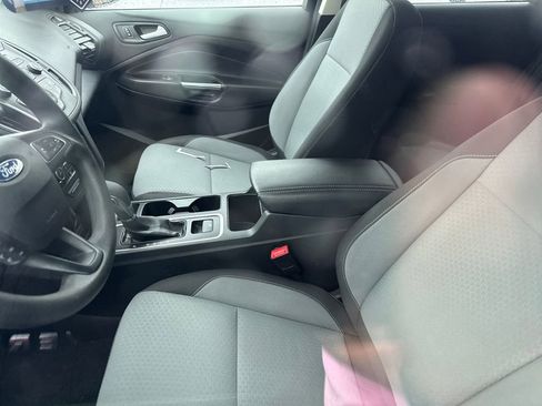 Used 2018 Ford Escape SE image 6