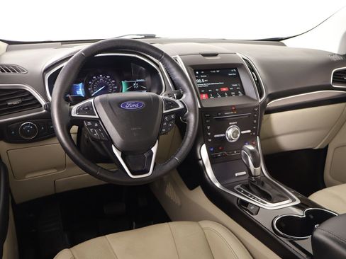 Used 2018 Ford Edge Titanium w/ Equipment Group 302A image 2