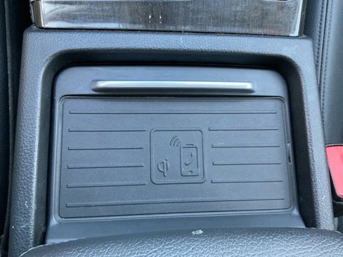 Used 2020 Audi Q5 e Premium Plus w/ Premium Plus Package image 37