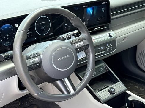 Used 2025 Hyundai Kona SEL FWD image 16