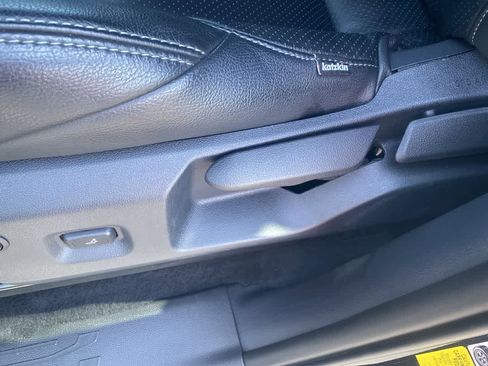 Used 2025 Toyota Tacoma SR image 12