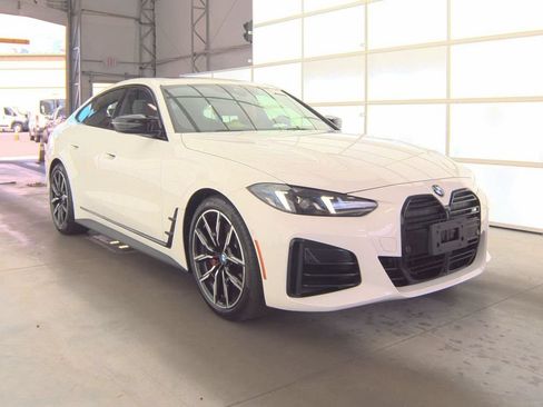 Used 2025 BMW 440i xDrive w/ Premium Package AWD/4WD image 4
