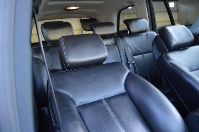 Used 2008 Mercedes-Benz GL 550 4MATIC image 40