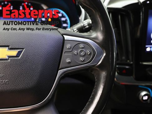 Used 2021 Chevrolet Traverse LT AWD/4WD image 16