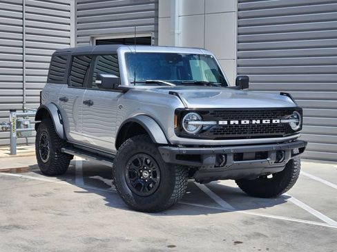 Used 2024 Ford Bronco Wildtrak AWD/4WD image 2