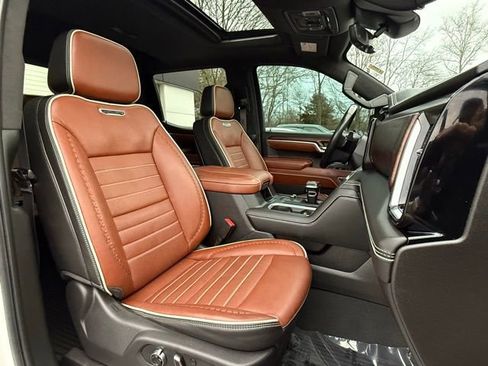 Used 2024 GMC Sierra 1500 Denali Ultimate image 22