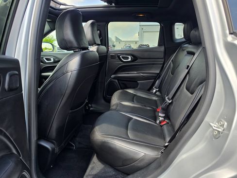 Used 2025 Jeep Compass Limited w/ High Altitude Package AWD/4WD image 33