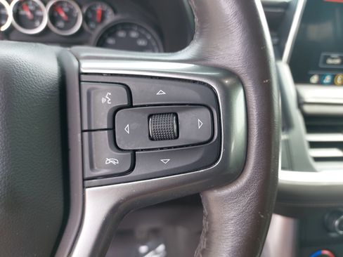 Used 2021 Chevrolet Tahoe LT w/ LT Signature Package image 19